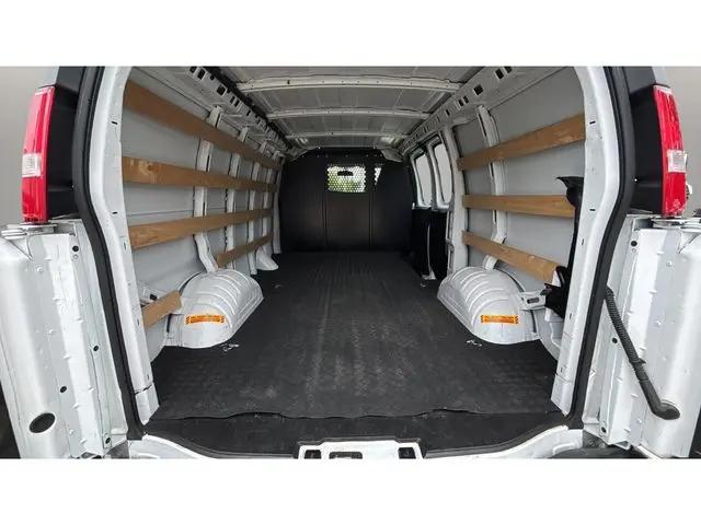 2024 GMC Savana Cargo RWD 2500 Regular Wheelbase Work Van