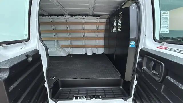 2024 GMC Savana Cargo RWD 2500 Regular Wheelbase Work Van