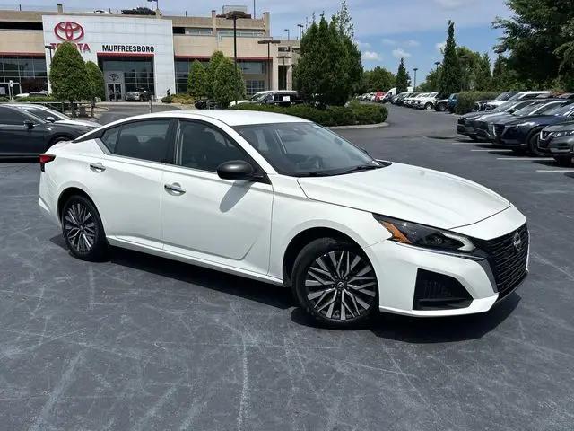2025 Nissan Altima SV FWD