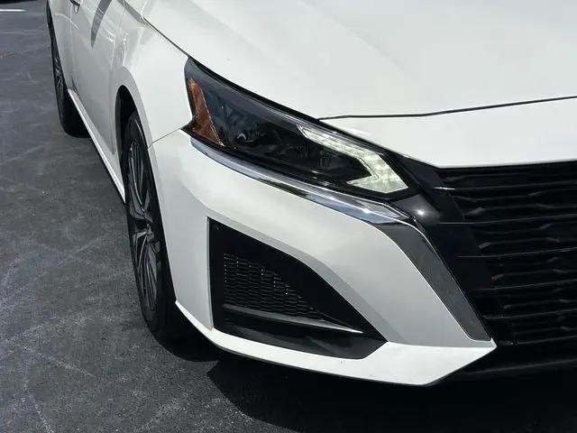 2025 Nissan Altima SV FWD
