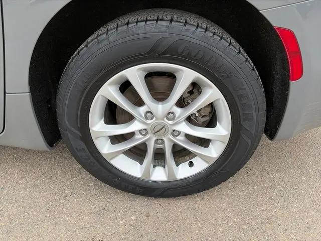 2022 Chrysler Pacifica Touring AWD
