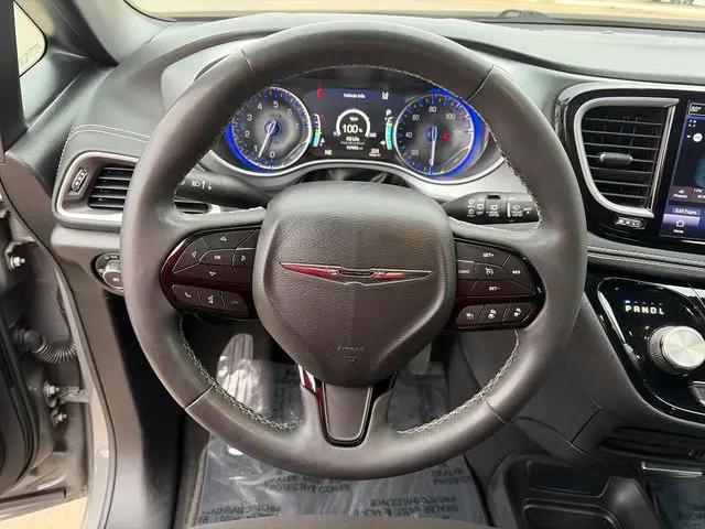2022 Chrysler Pacifica Touring AWD