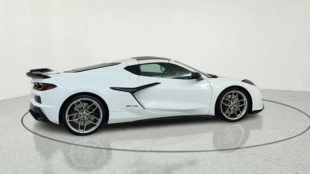 2026 Chevrolet Corvette Z06 Coupe, 2LZ, RWD