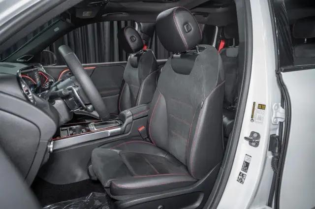 2026 Mercedes-Benz GLB 4MATIC