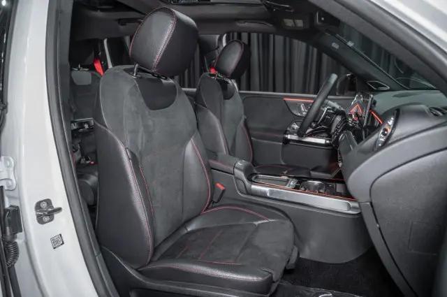 2026 Mercedes-Benz GLB 4MATIC