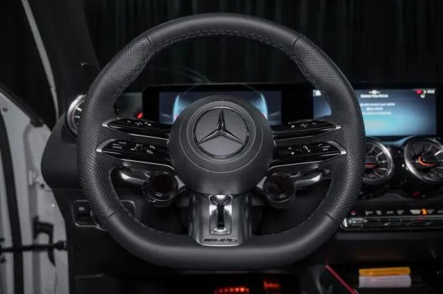 2026 Mercedes-Benz GLB 4MATIC