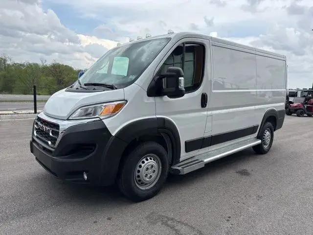 2025 Ram ProMaster 2500 Cargo Van Tradesman Low Roof 136" WB w/Pass Seat