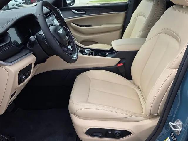 2026 Jeep Grand Cherokee L Limited 4x2