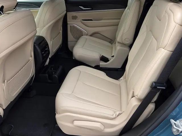 2026 Jeep Grand Cherokee L Limited 4x2