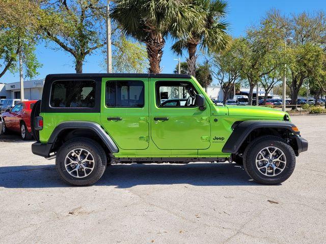 2025 Jeep Wrangler 4-Door Summit 4x4