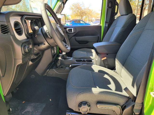 2025 Jeep Wrangler 4-Door Summit 4x4