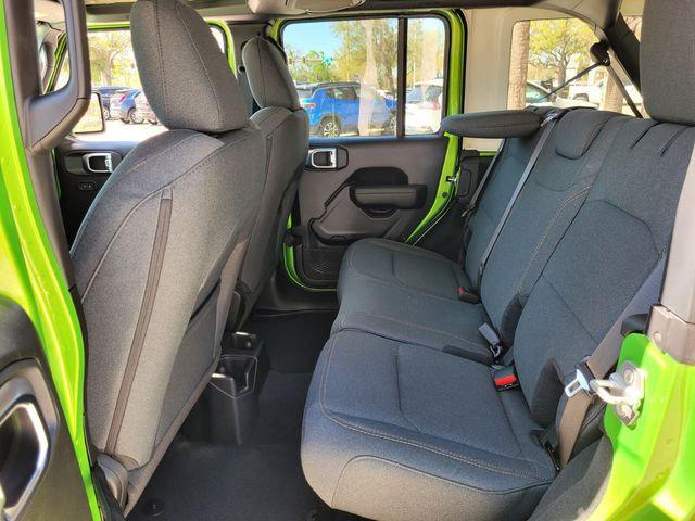 2025 Jeep Wrangler 4-Door Summit 4x4