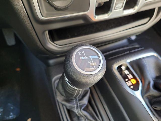 2025 Jeep Wrangler 4-Door Summit 4x4
