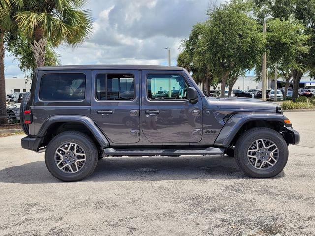 2025 Jeep Wrangler 4-Door Sahara 4x4