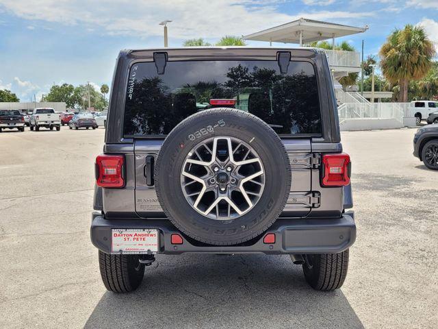 2025 Jeep Wrangler 4-Door Sahara 4x4