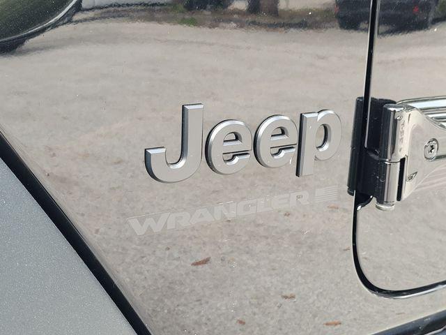 2025 Jeep Wrangler 4-Door Willys 4x4