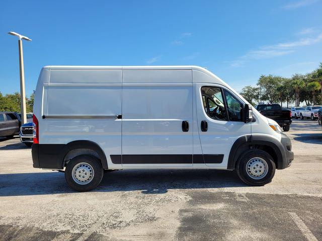 2026 Ram ProMaster Cargo Van Tradesman High Roof 136" WB w/Pass Seat
