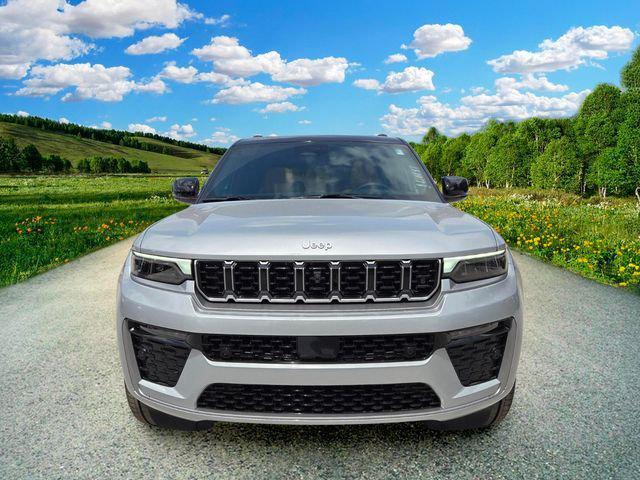 2026 Jeep Grand Cherokee Summit 4x4