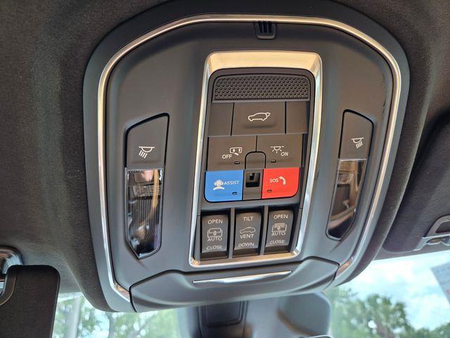 2026 Jeep Grand Cherokee Summit 4x4