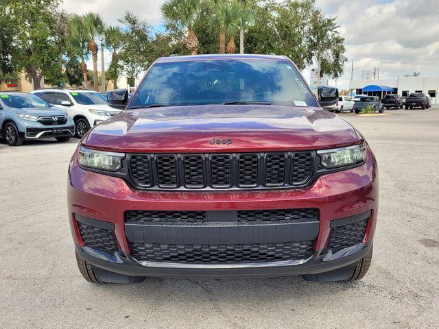 2025 Jeep Grand Cherokee Altitude 4x4