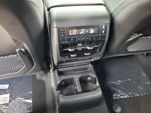 2025 Jeep Grand Cherokee Altitude 4x4