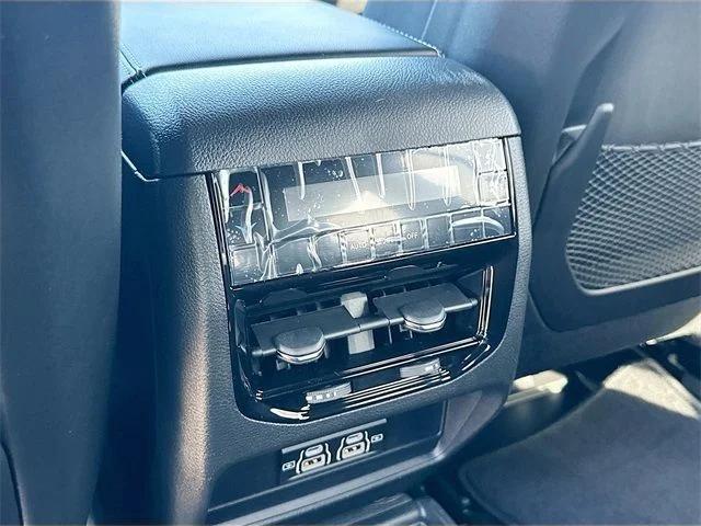 2025 Jeep Grand Cherokee Laredo X 4x2