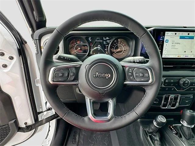 2025 Jeep Wrangler 4-Door Sahara 4x4