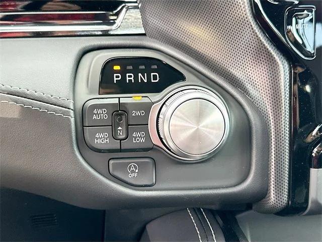 2026 Ram 1500 Limited Crew Cab 4x4 5'7" Box