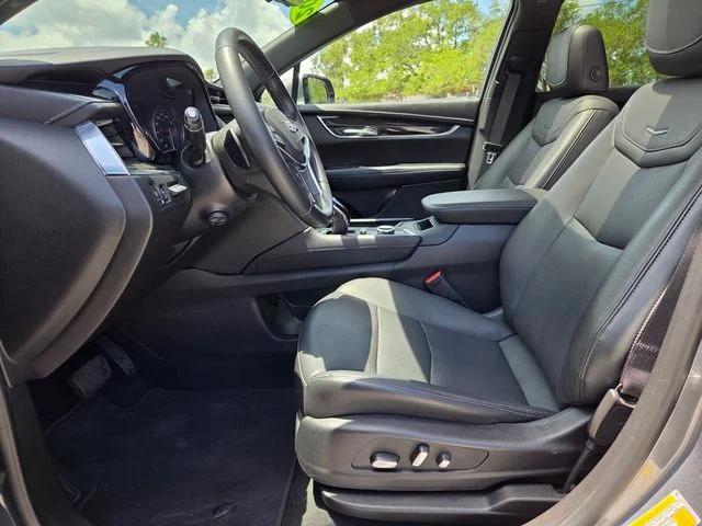 2021 Cadillac XT5 FWD Premium Luxury
