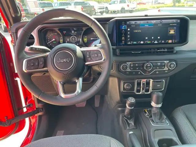 2025 Jeep Wrangler 4xe Sahara 4xe
