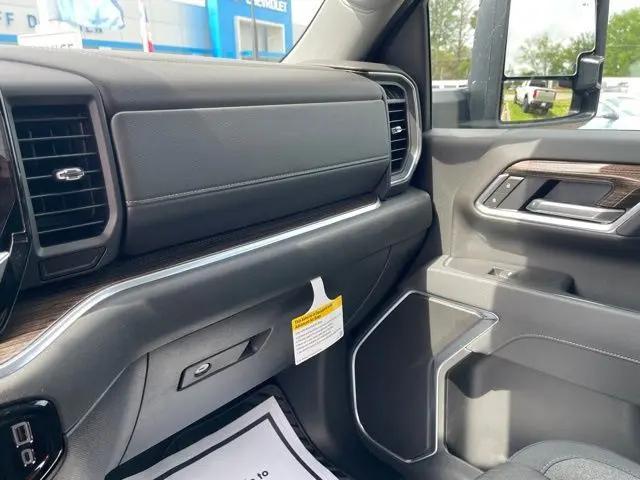 2025 Chevrolet Silverado 2500HD 4WD Crew Cab Long Bed LT
