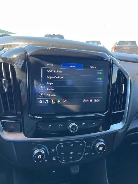 2023 Chevrolet Traverse AWD LT Cloth