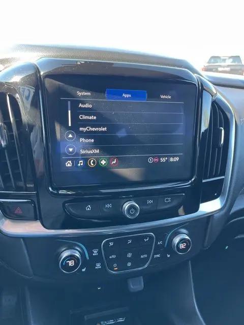 2023 Chevrolet Traverse AWD LT Cloth