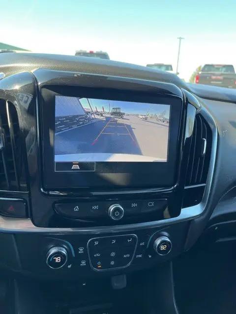 2023 Chevrolet Traverse AWD LT Cloth