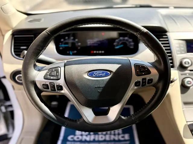 2013 Ford Taurus SEL