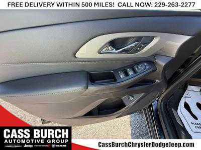 2023 Chevrolet Traverse FWD LT Cloth
