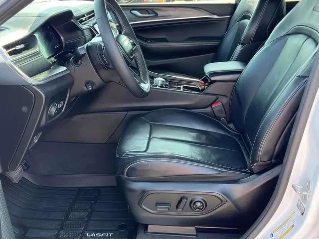 2023 Jeep Grand Cherokee L Overland 4x4