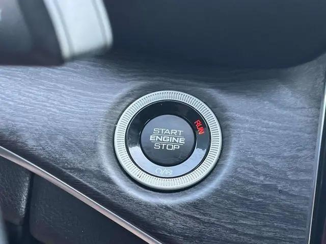 2023 Jeep Grand Cherokee L Overland 4x4