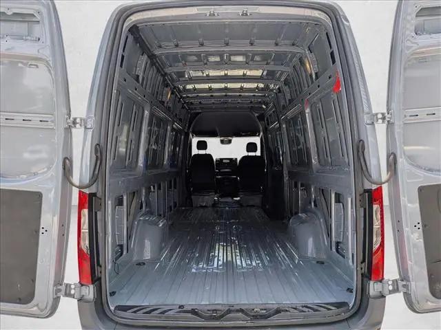 2023 Mercedes-Benz Sprinter 2500 High Roof 4-Cyl Diesel HO