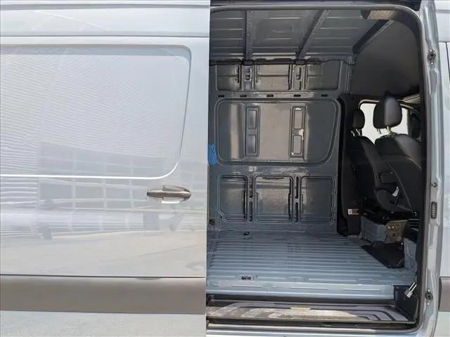 2023 Mercedes-Benz Sprinter 2500 High Roof 4-Cyl Diesel HO