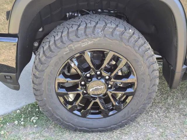 2026 Chevrolet Silverado 2500HD Crew Cab, Standard Bed, LTZ, 4WD
