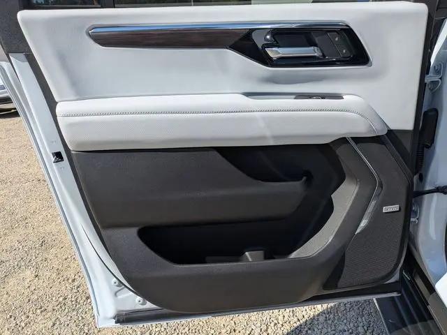 2026 Chevrolet Suburban Premier, 4WD