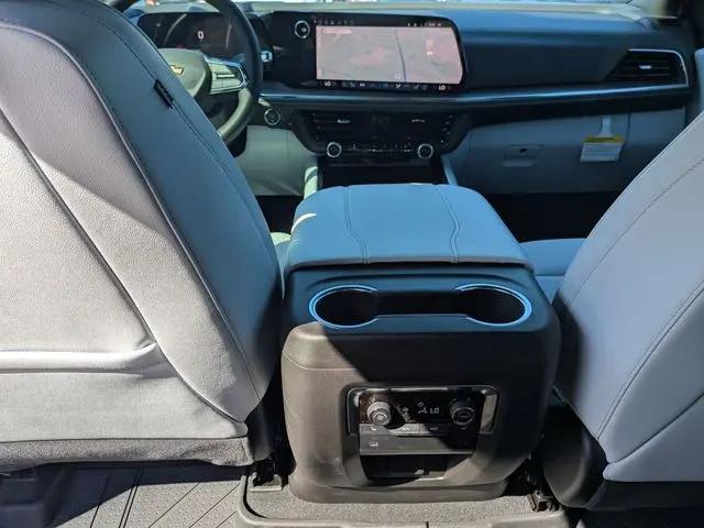 2026 Chevrolet Suburban Premier, 4WD