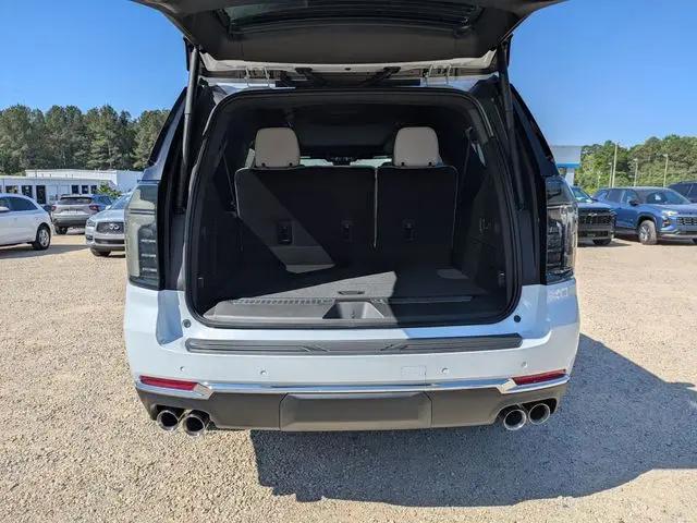2026 Chevrolet Suburban Premier, 4WD
