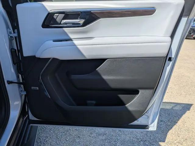 2026 Chevrolet Suburban Premier, 4WD