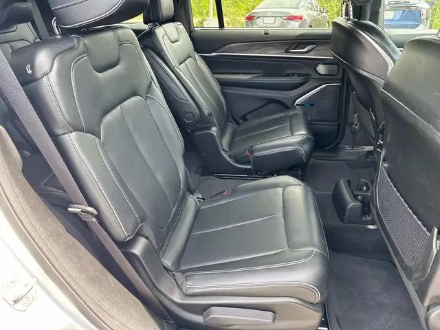2022 Jeep Grand Cherokee L Overland 4x4