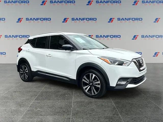 2019 Nissan Kicks SR