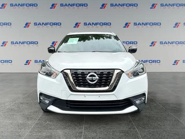 2019 Nissan Kicks SR