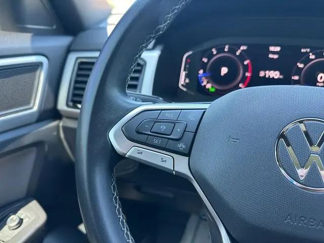 2022 Volkswagen Atlas Cross Sport 2.0T SE w/Technology