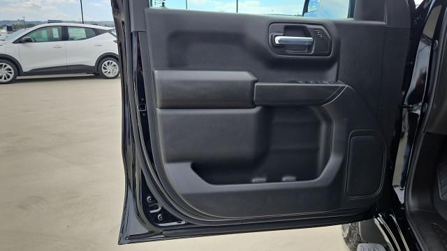 2026 Chevrolet Silverado 1500 4WD Crew Cab Short Bed Custom Trail Boss